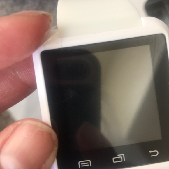 White smart watch - Picture 3 of 3